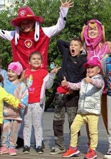 Приглашаем в амфитеатр парка "Ангарские пруды" 3 июня с 11:00 до 12:30 отметить День защиты детей!