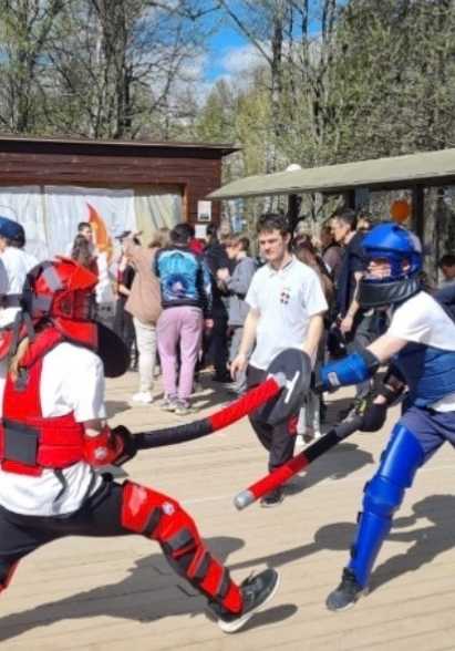 Мы ждем вас на турнире по мечевому бою, который пройдёт в "Лианозовском парке" на танцевальной площадке. 21 апреля с 10.00 до 15.00.