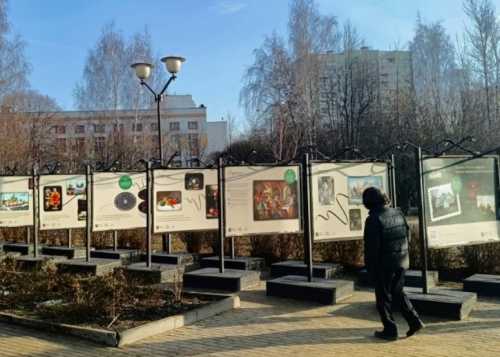 Приглашаем вас на историческую фотовыставку "Первая в России фабрика лаковой миниатюрной живописи", посвященную Фабрики Федоскино, которая будет проходить весь февраль в этнографической деревне Бибирево около храма.